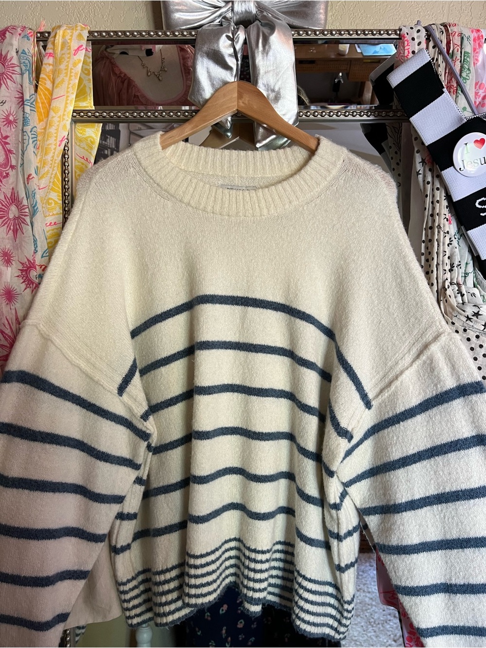 American Eagle Outfitters Cream/blue stripe Sweater